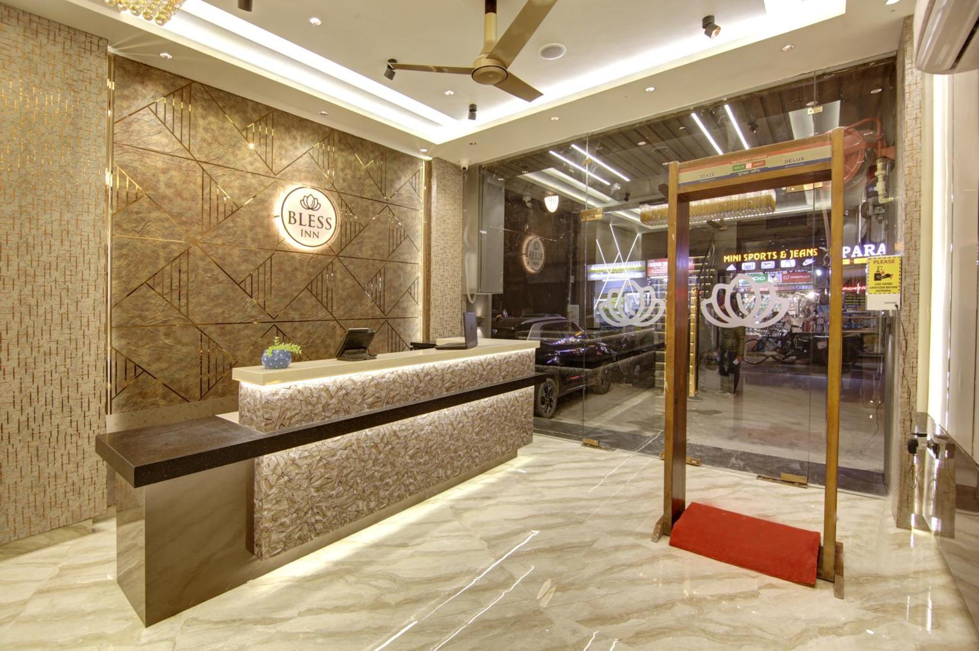 Bless Inn - Near Connaught Place New Delhi Exterior photo