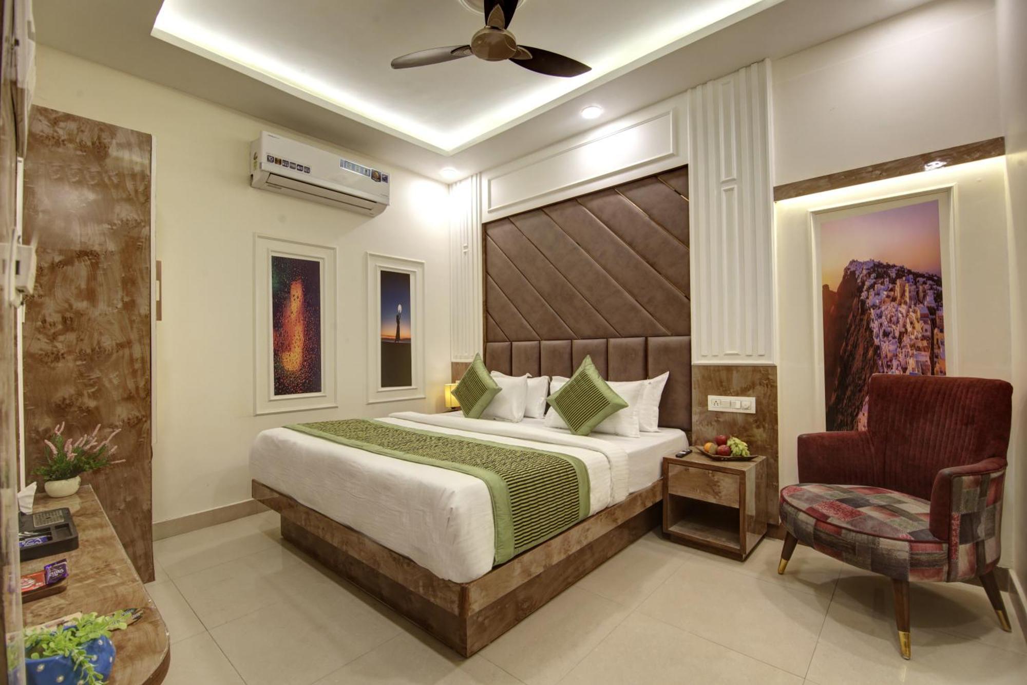 Bless Inn - Near Connaught Place New Delhi Exterior photo