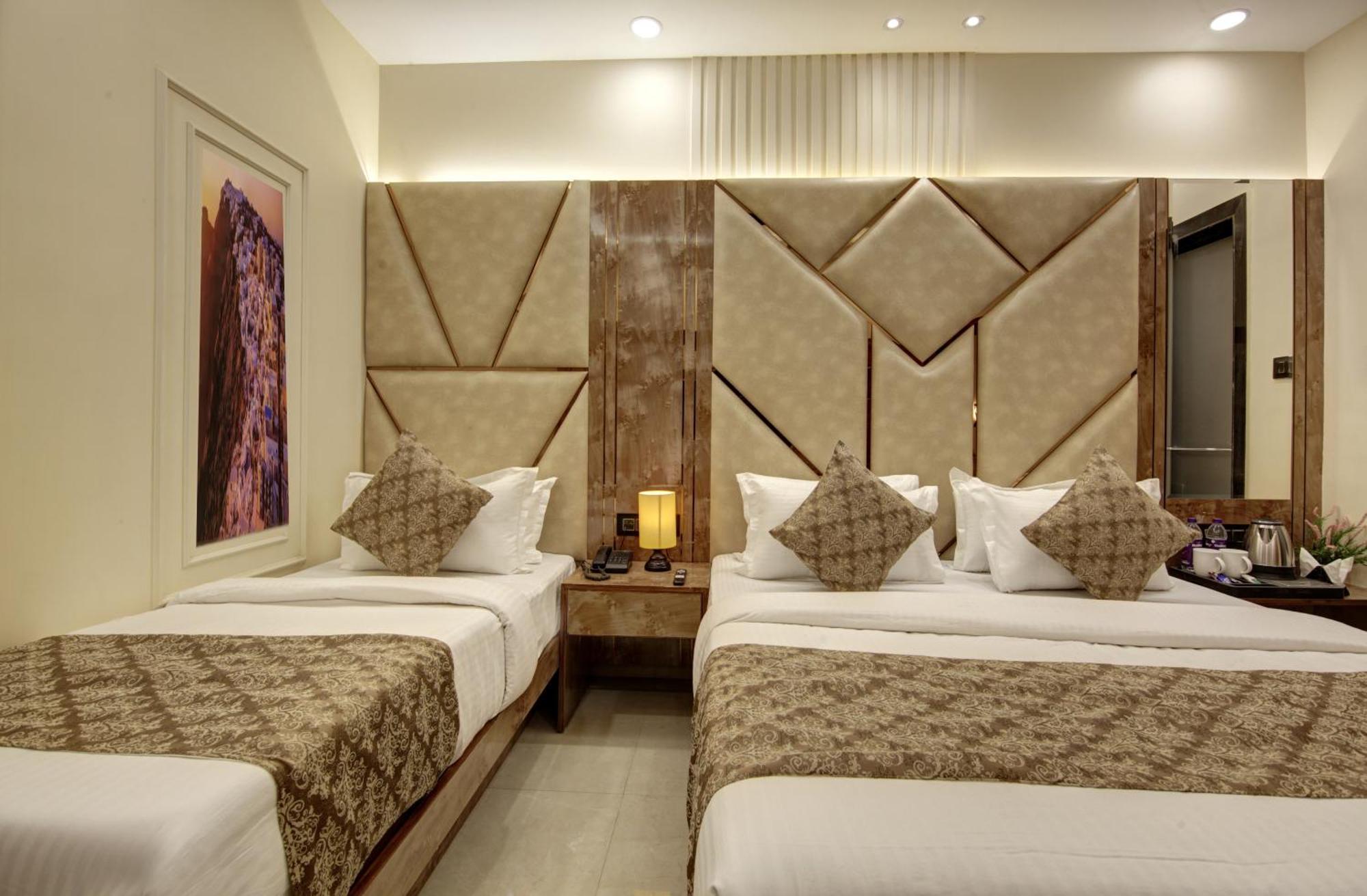 Bless Inn - Near Connaught Place New Delhi Exterior photo