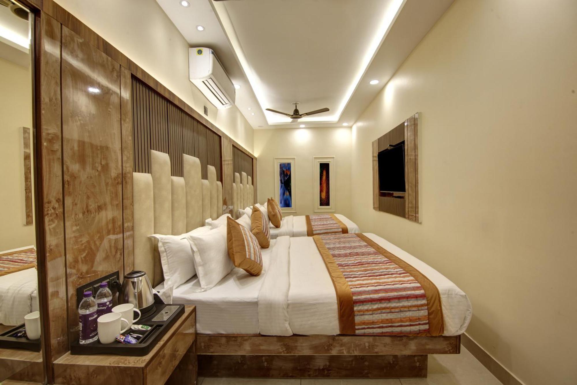 Bless Inn - Near Connaught Place New Delhi Exterior photo