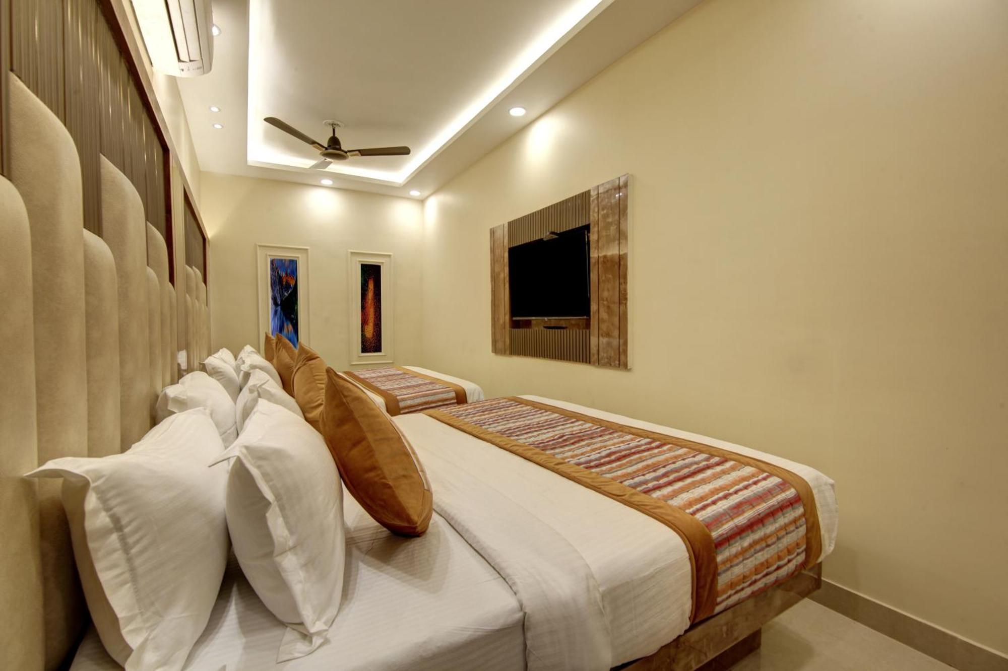 Bless Inn - Near Connaught Place New Delhi Exterior photo