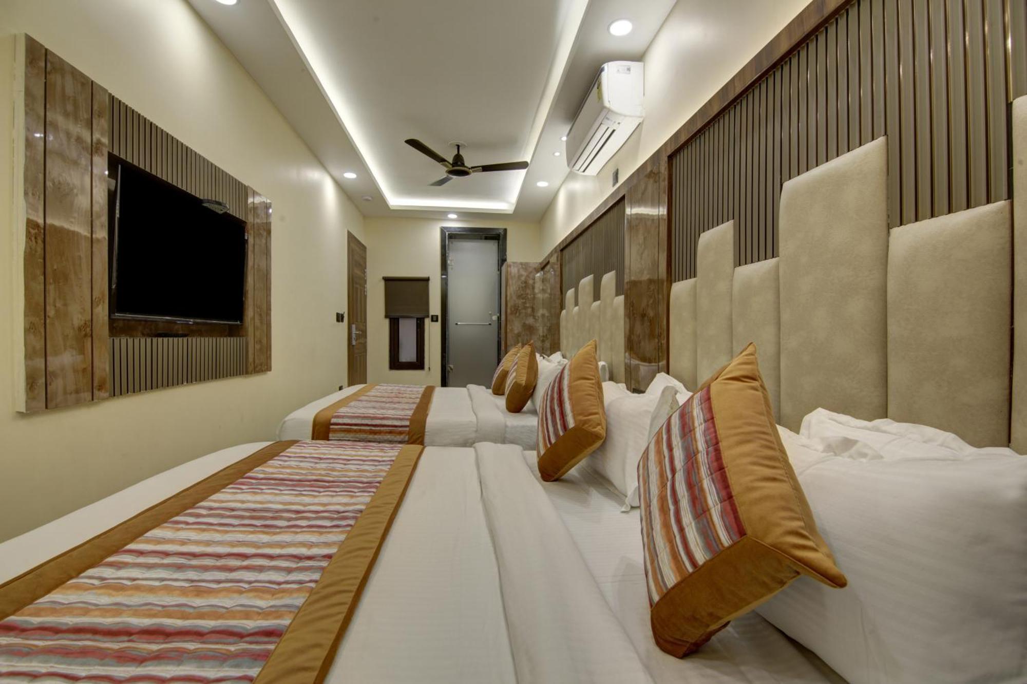 Bless Inn - Near Connaught Place New Delhi Exterior photo
