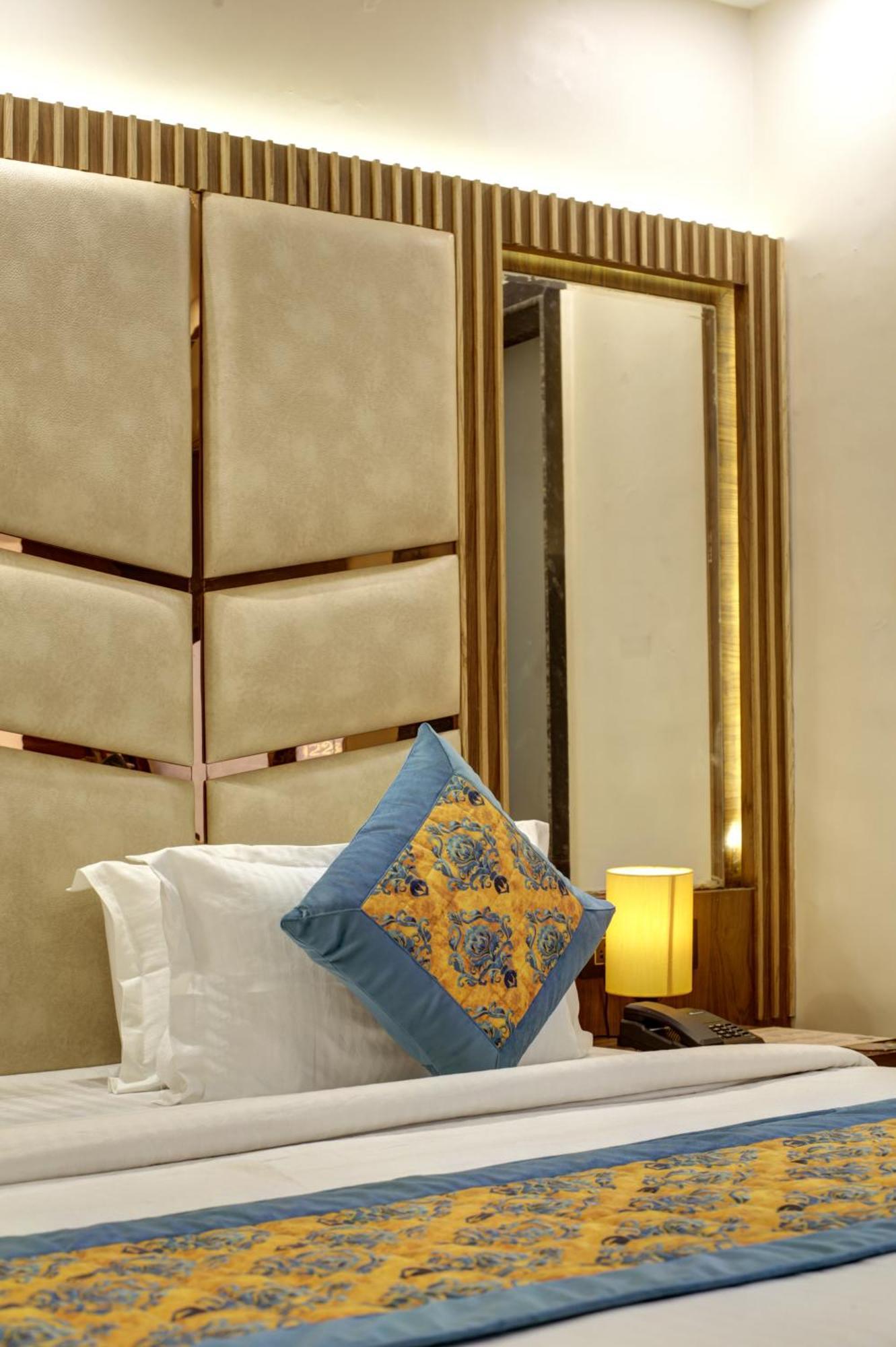 Bless Inn - Near Connaught Place New Delhi Exterior photo